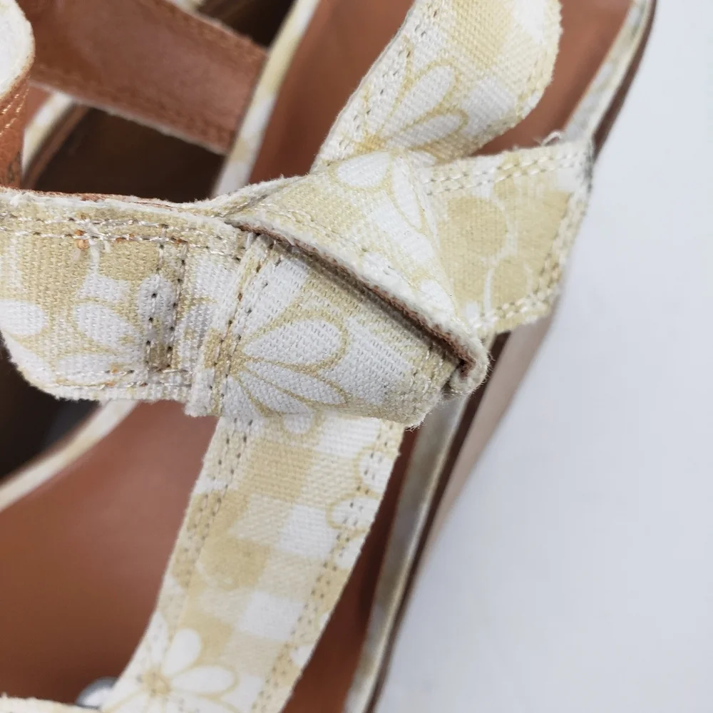 Lucky Brand Demmia Platform Wedge Sandal In Buttered Yellow Size 11